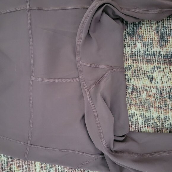 Lululemon In Movement Crop *Everlux in Antique Bark sz 6 - Picture 6 of 7